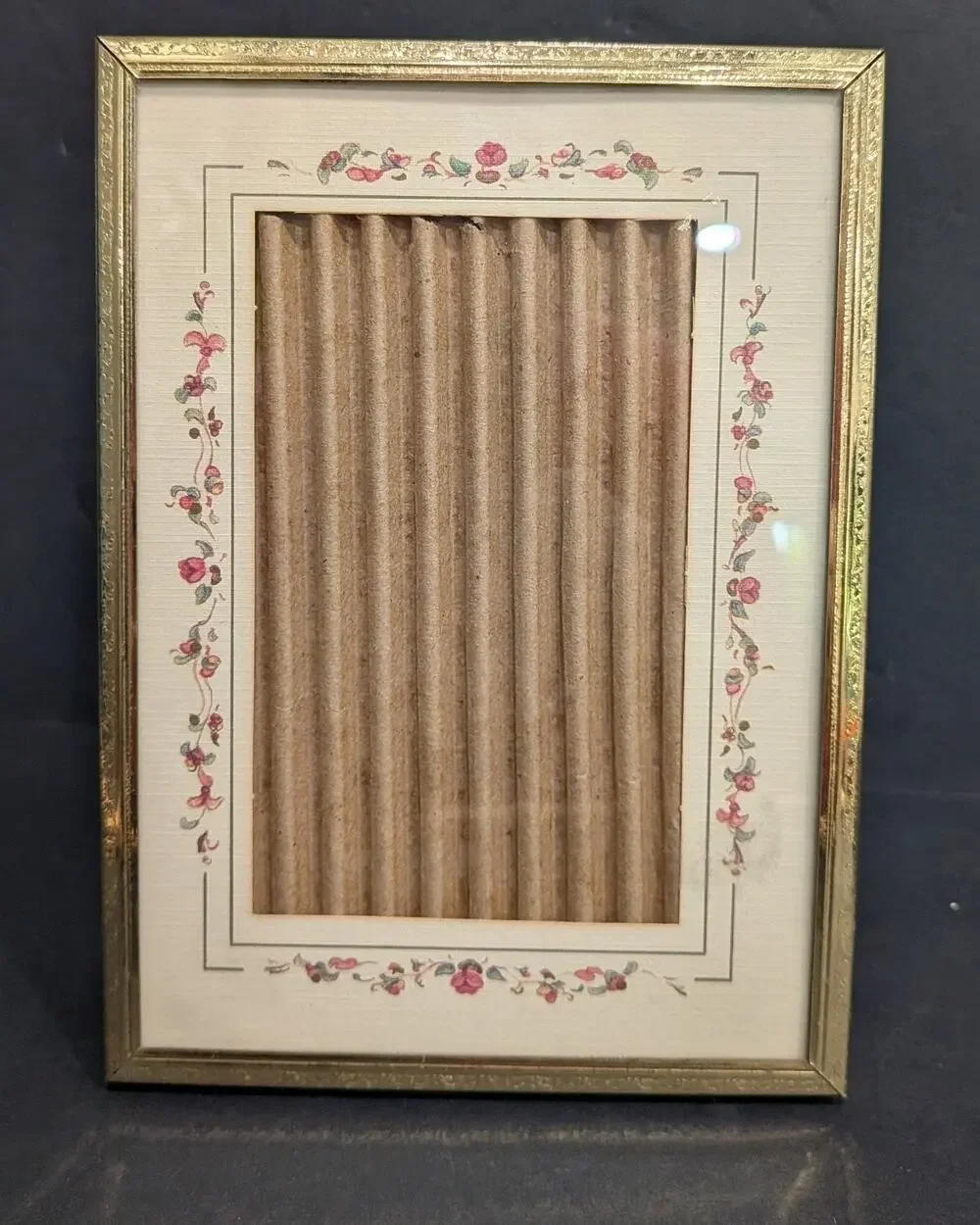 Vintage Gold Metal Photo Frame Ditzy Dainty Floral Mat Easel Back 5x7 Small